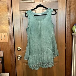 Simply Couture Sleeveless Top